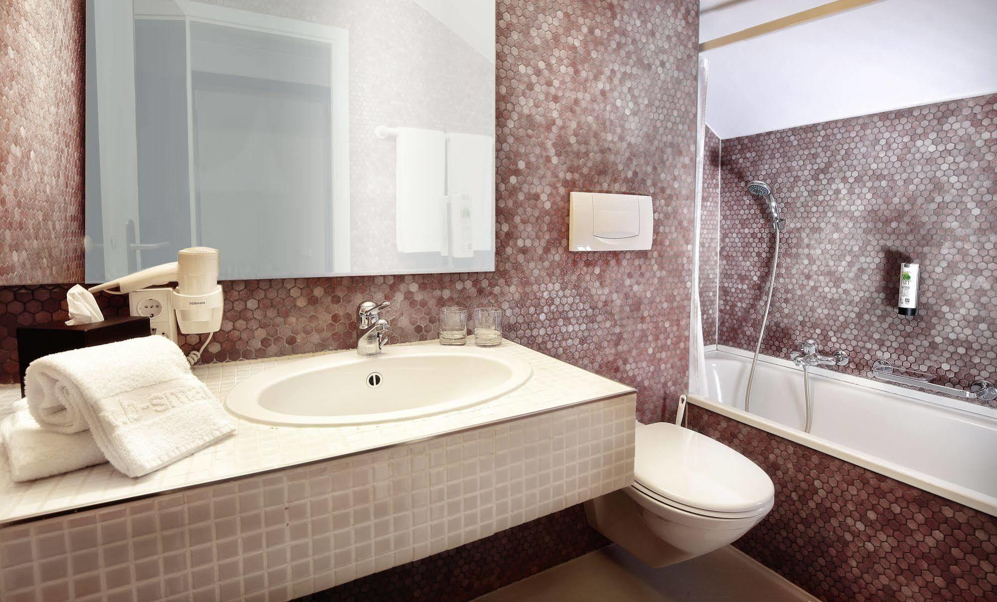 B-smart Hotel